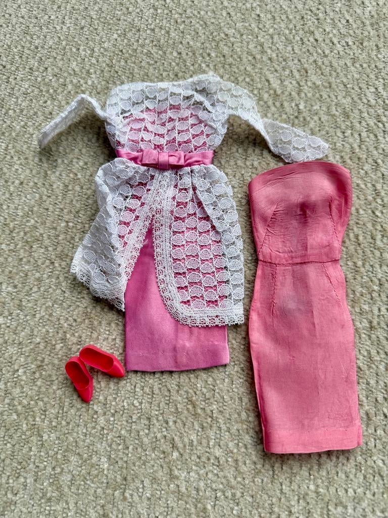 Vintage barbiekleding “Garden wedding” #1658, Ophalen of Verzenden, Gebruikt, Kleertjes