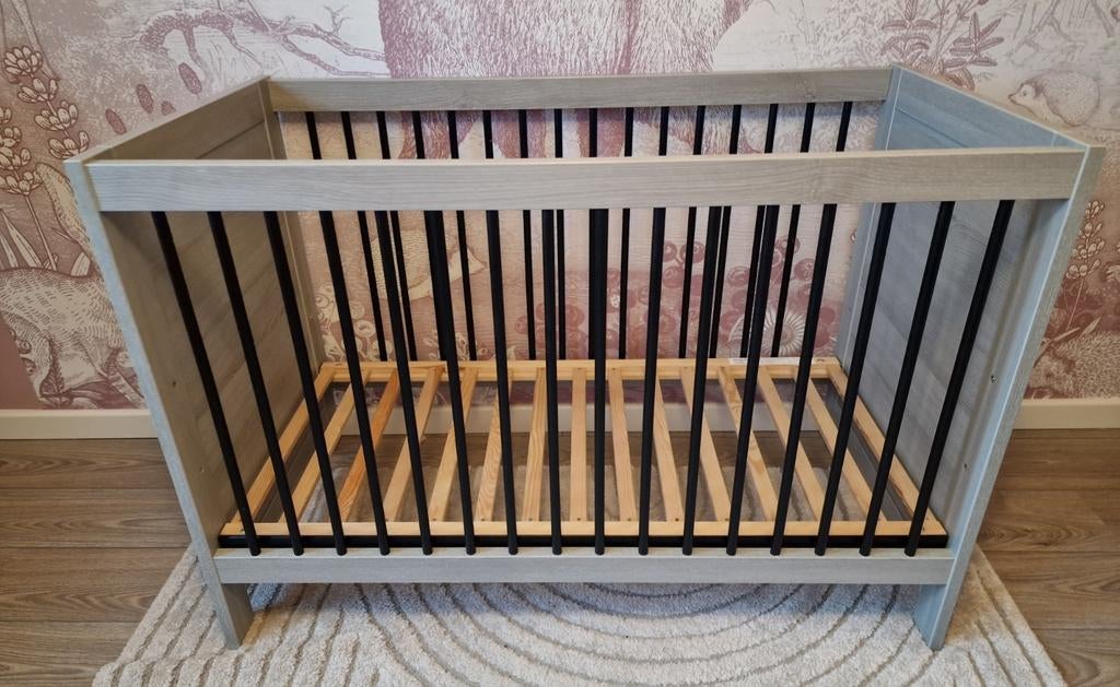 Complete babykamer set Vittoria grijs + gouden grepen, Kinderen en Baby's, Kinderkamer | Complete kinderkamers, Ophalen, Zo goed als nieuw