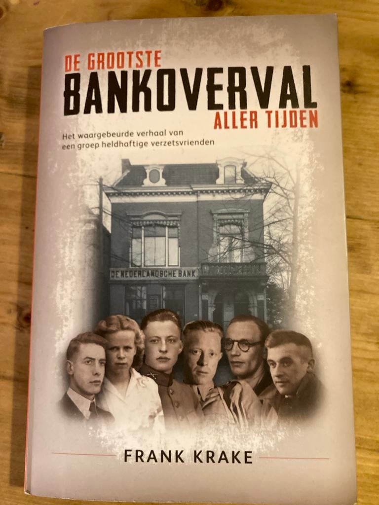 De Grootste Bankoverval Aller Tijden - Frank Krake, Ophalen of Verzenden, Zo goed als nieuw