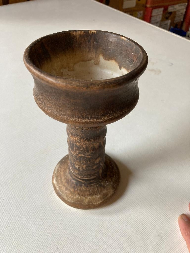 Vintage kelkvaasje van Lore Beesel., Antiek en Kunst, Antiek | Keramiek en Aardewerk, Ophalen of Verzenden