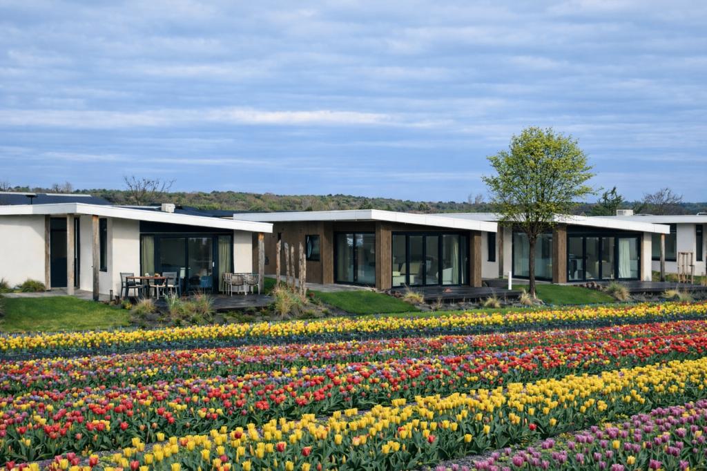 Luxe Vakantiewoning DuinParQ Noordwijk, Huizen en Kamers, Recreatiewoningen te koop, Bungalow, Zuid-Holland