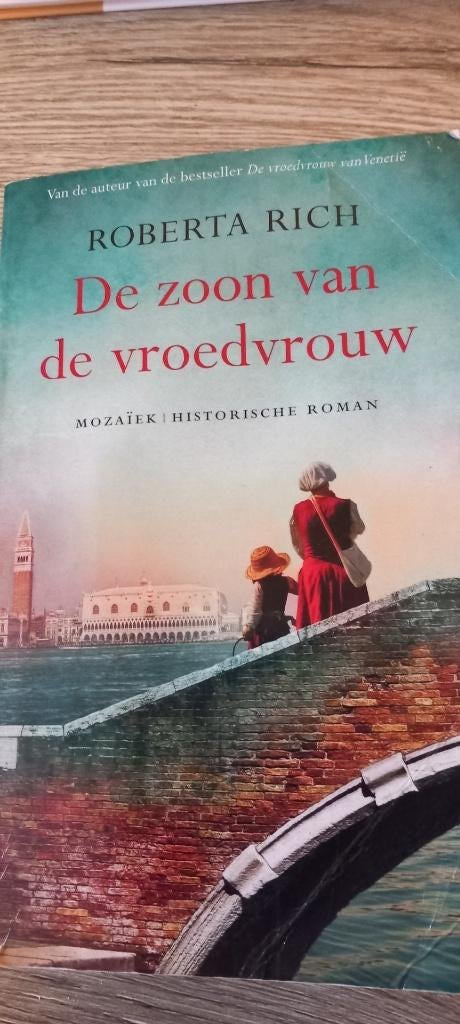 de zoon van de vroedvrouw, Gelezen, Roberta Rich, Ophalen of Verzenden, Nederland