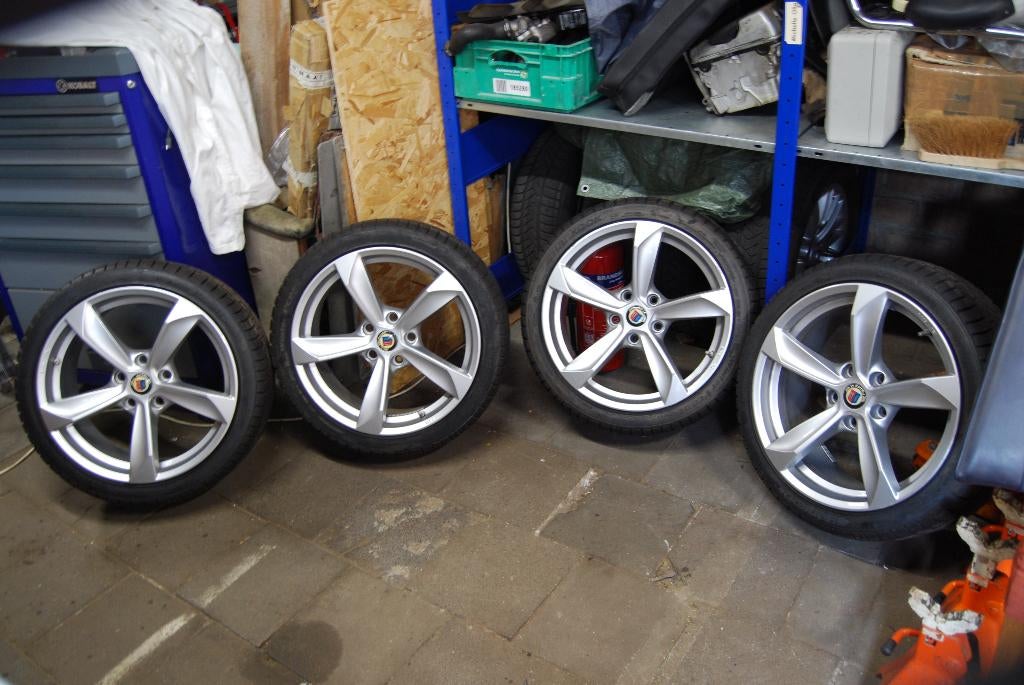 BMW Audi  Mercedes VW,  BORBET 8J x 18 H met Winter Banden, Ophalen, 18 inch, Banden en Velgen, Winterbanden