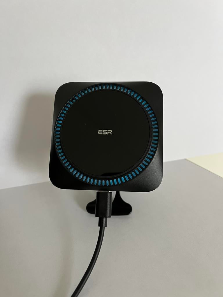 ESR Halolock Draadloos MagSafe autolader, Ophalen of Verzenden, Draadloos, Gebruikt