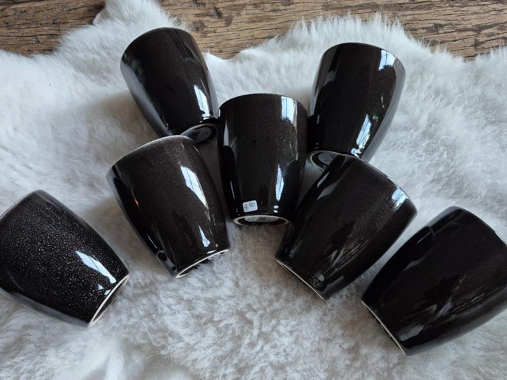 Broste Copenhagen Coal 7 x koffie/melkbeker, Huis en Inrichting, Keuken | Servies, Nieuw, Ophalen of Verzenden, Overige stijlen