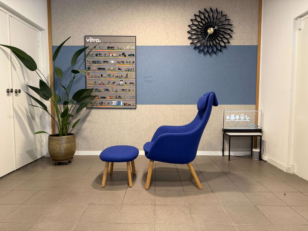 Vitra | Morrison | HAL Lounge Chair | Electric Blue | 1x, Huis en Inrichting, Fauteuils, Vitra, Vitra Artifort Cassina Fritz Hansen Eames Gispen Pastoe Hay