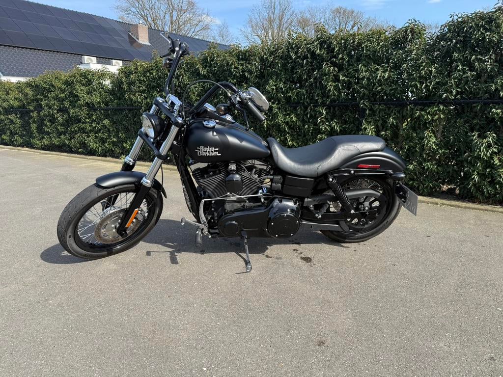 Harley-Davidson Street Bob, Vance & Hines, Zeer nette staat, Motoren, Chopper