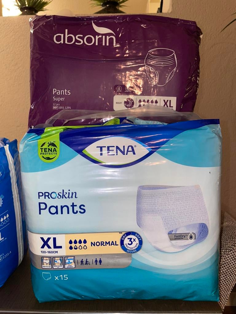 8 pakken luier broekjes, Ophalen, Nieuw