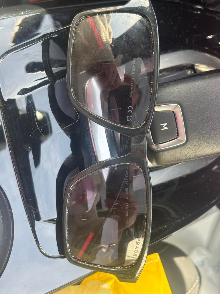 Prada zonnebril, Ophalen of Verzenden, Zwart, Overige merken