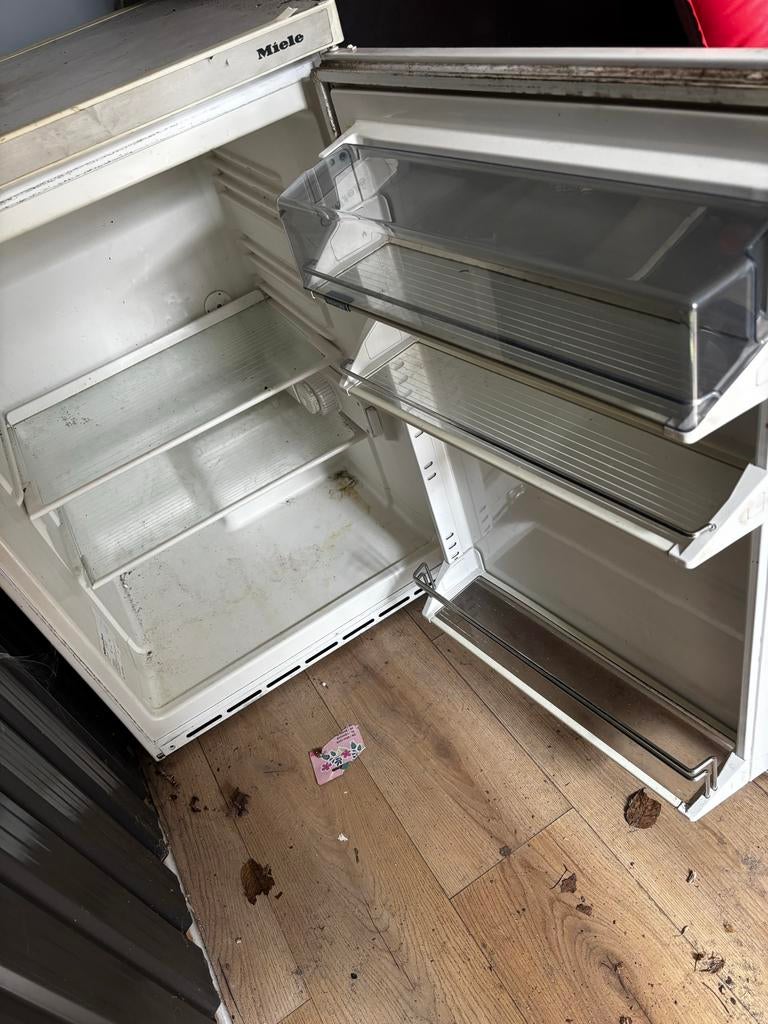 Miele koelkast, Witgoed en Apparatuur, Koelkasten en IJskasten, Ophalen, Minder dan 85 cm, Minder dan 75 liter, 45 tot 60 cm