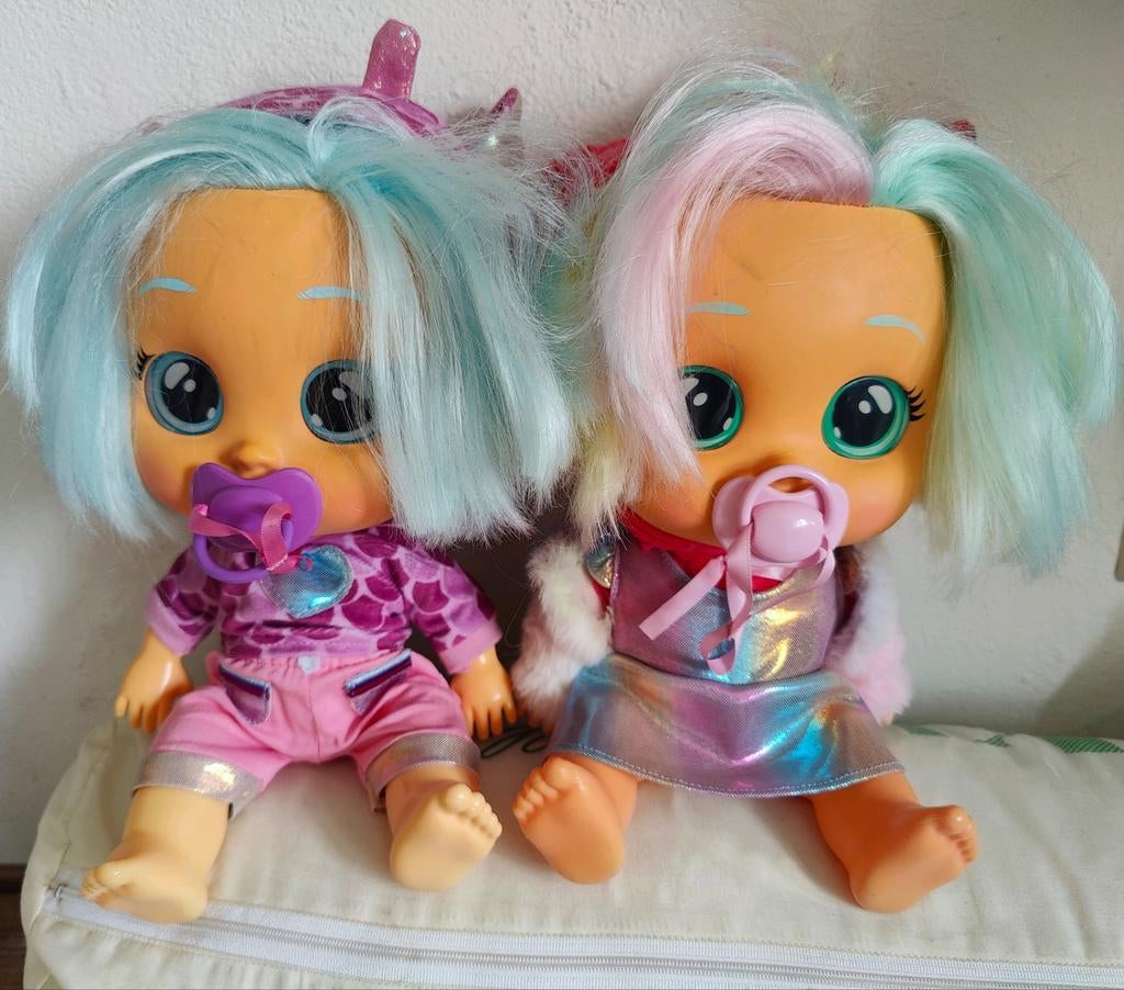 2 IMC Toys Cry Babies Dressy Fantasy poppen., Ophalen of Verzenden, Zo goed als nieuw, Overige typen