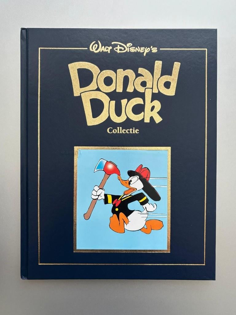 Donald Duck als brandweerman collectie dik boek ZGAN, Boeken, Eén stripboek, Ophalen of Verzenden, Zo goed als nieuw, Donald Duck  dik boek