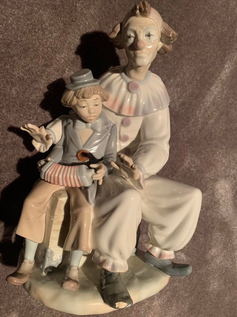 Vintage porceleinen Spaans beeldje - Lladro NAO clown 1992, Ophalen of Verzenden, Zo goed als nieuw, Mens