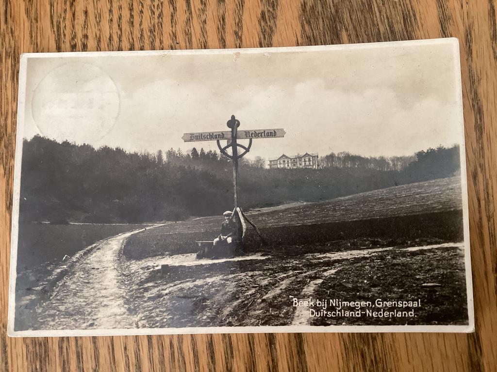 Ansichtkaart Grenspaal Duitschland-Nederland,Beek,1931., Ophalen of Verzenden, 1920 tot 1940, Gelderland