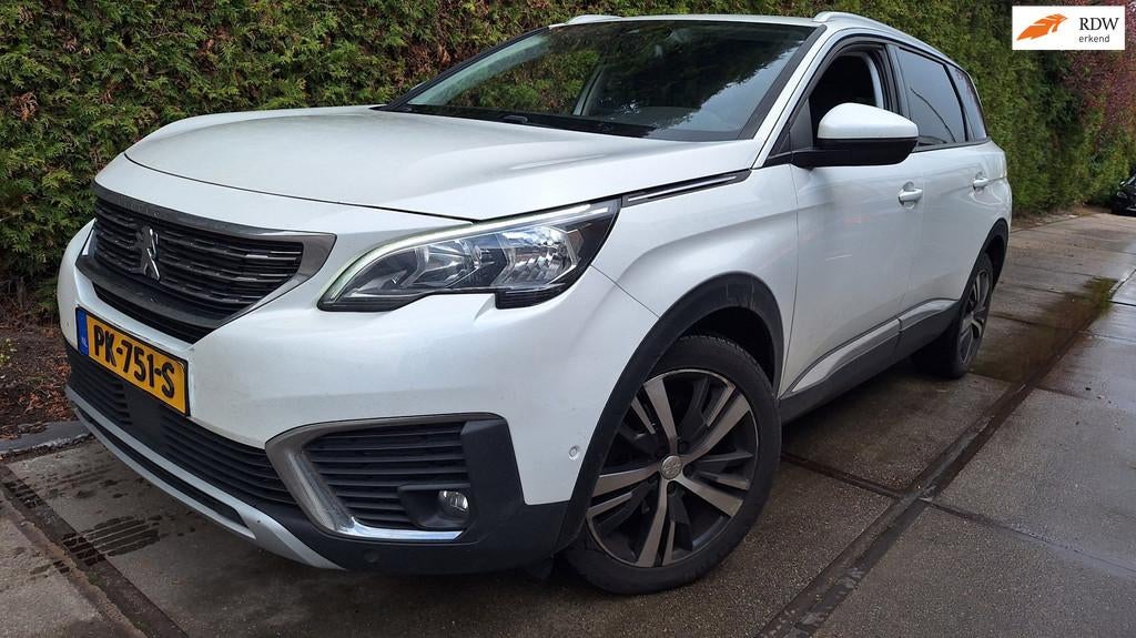 Peugeot 5008 1.6 BlueHDI Blue Lease Premium, Gebruikt, 4 cilinders, Origineel Nederlands, Bedrijf