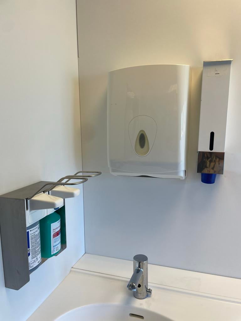 2 Tork bekerhouders en laatste tissuehouders, Ophalen, Gebruikt, Overige typen