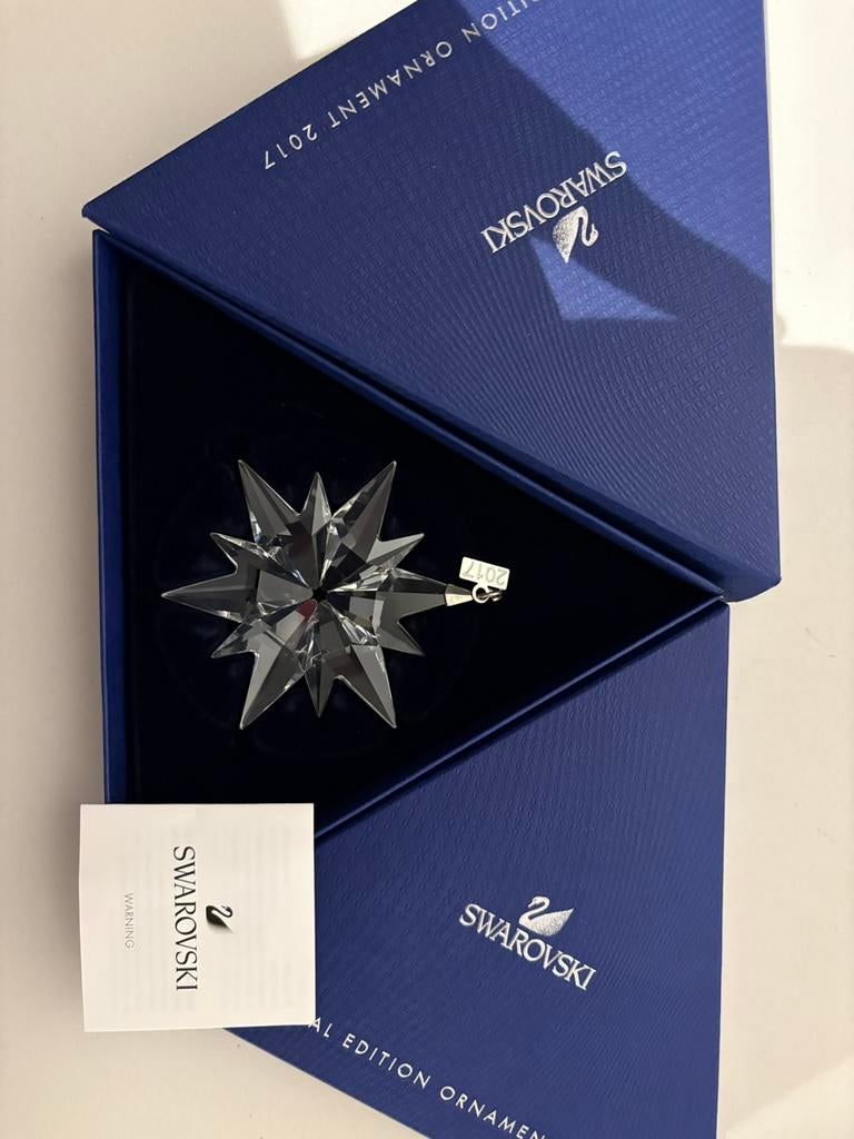 Swarovski kerst ster 2017, Verzamelen, Swarovski, Ophalen of Verzenden, Zo goed als nieuw, Figuurtje