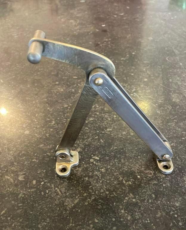 1x NOXON Valraam / kiepraam raamuitzetter, ANTIEK raambeslag, Ophalen of Verzenden