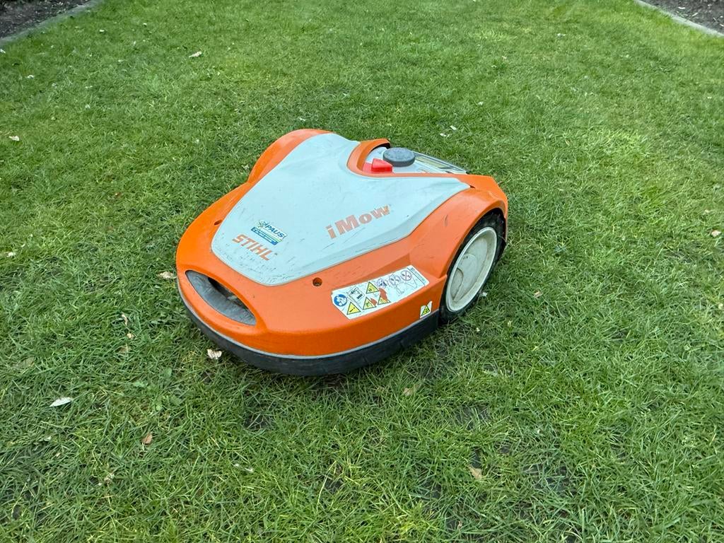 Stihl iMow Robotmaaier RMI 632 P - goede staat & nieuwe accu, Ophalen, Gebruikt, Meer dan 25 cm, Met regensensor