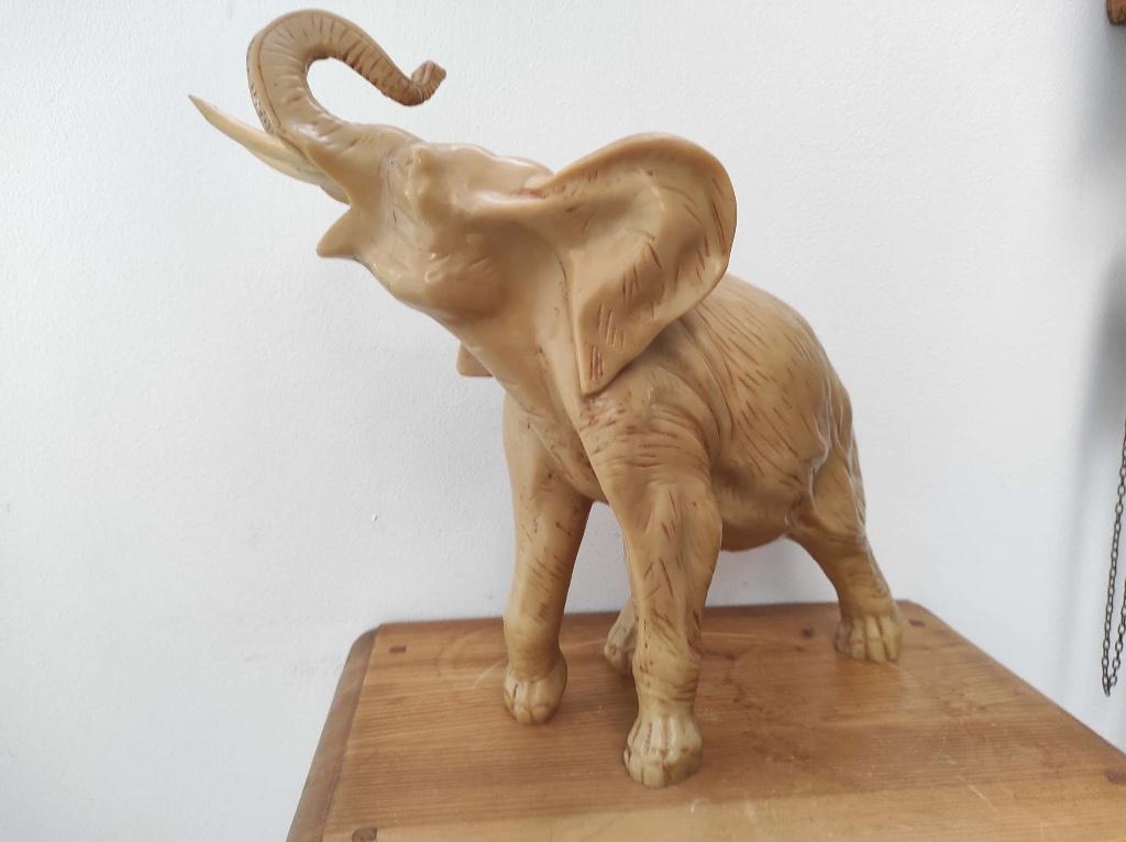 Groot olifanten beeld celluloid / ivorine antiek olifant, Antiek en Kunst, Ophalen of Verzenden