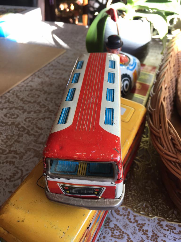 Oud blikken bus gemerkt., Antiek en Kunst, Antiek | Speelgoed, Ophalen of Verzenden