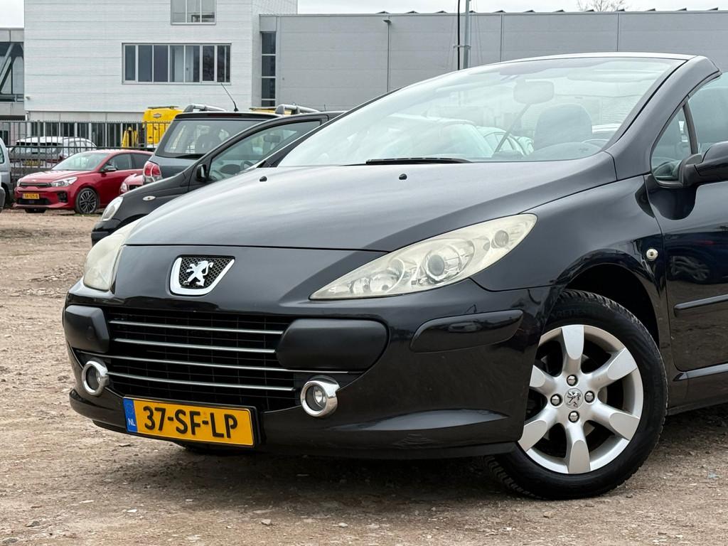 Peugeot 307 CC 2.0-16V/SCHERM/ONDERHOUDEN, Auto's, Peugeot, Voorwielaandrijving, Gebruikt, 4 cilinders, Cabriolet