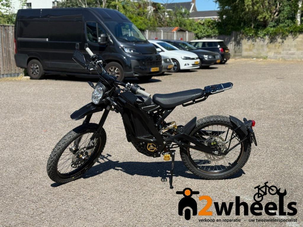 Surron Lightbee Elektrisch Zwart-goud 2024, Gebruikt, Surron