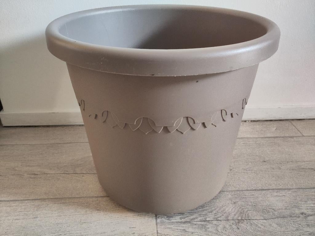 Elho bloempot (beige) met wieltjes – 40 cm – 26 liter, Tuin en Terras, Bloempotten, Ophalen, Kunststof, Gebruikt, 40 cm of meer