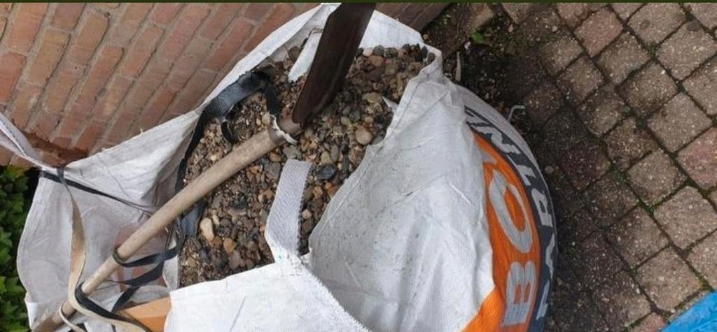 *GRATIS* grind / steentjes, Ophalen, Gebruikt