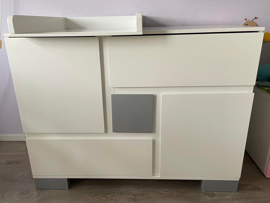 Complete babykamer met ledikant, commode en kast, Kinderen en Baby's, Ophalen, Gebruikt, 50 tot 70 cm, 105 cm of meer