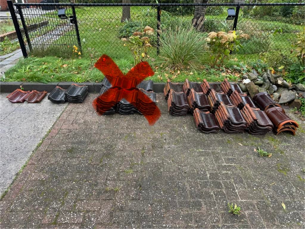 Diverse gebruikte dakpannen (Teeuwen, Kurstjens, Laumans), Ophalen, Gebruikt, Steen of Klei, Minder dan 5 m²