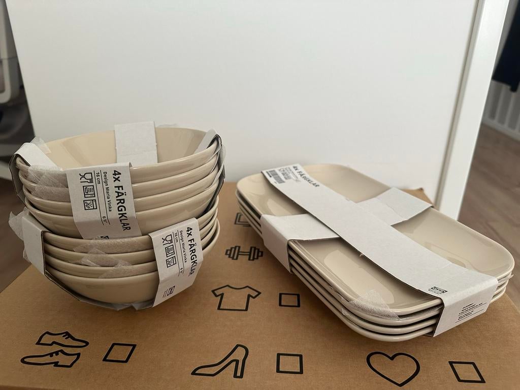 Beige servies Ikea FÄRGKLAR kommen en schalen, Huis en Inrichting, Ophalen, Keramiek, Nieuw, Kom(men)