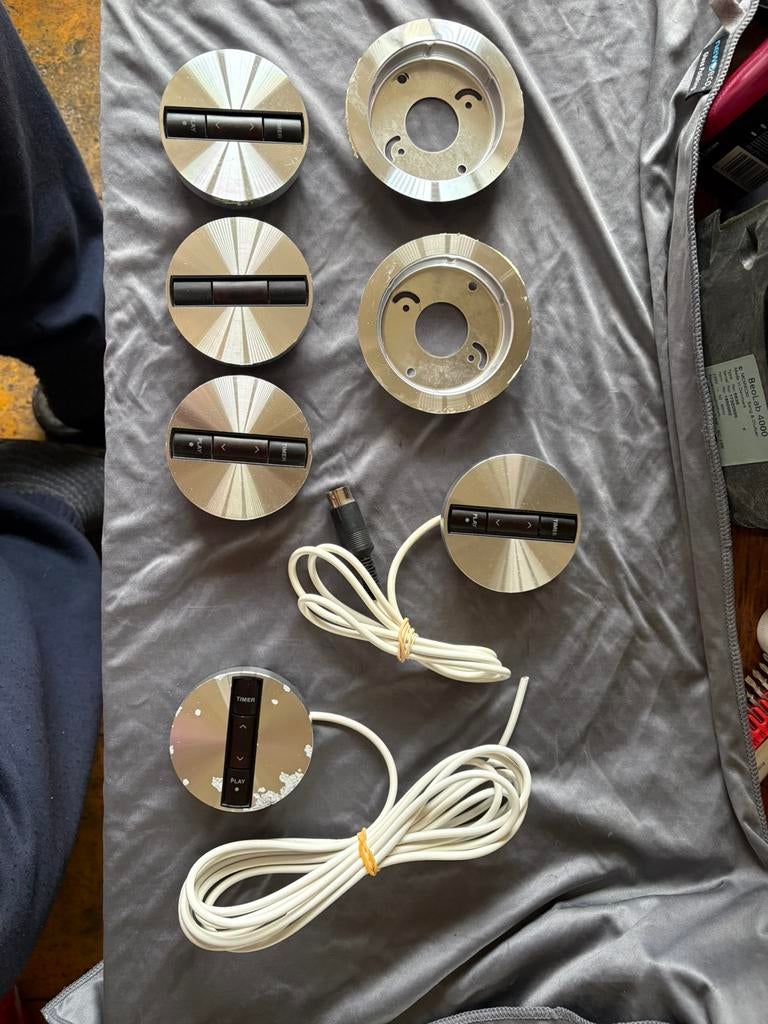 Bang & Olufsen IR-ogen, Ophalen, Bang & Olufsen