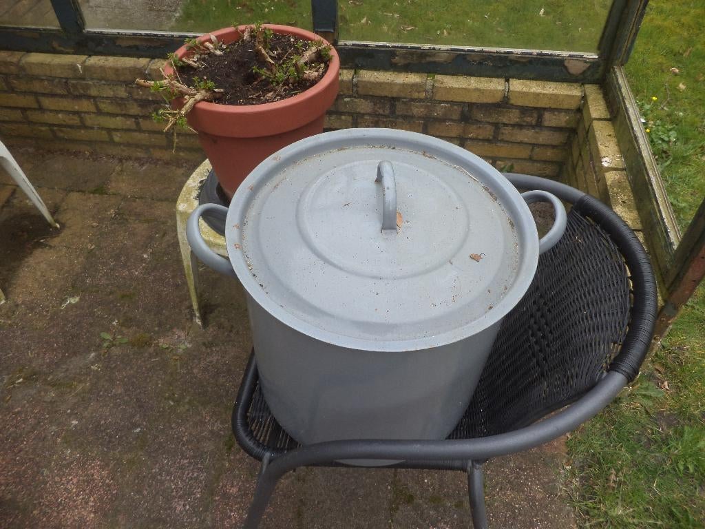 Emaille wasketel, Ophalen