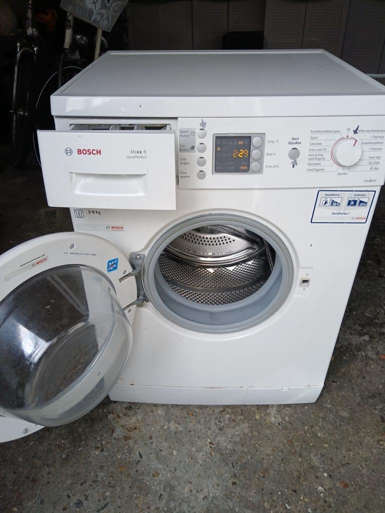 Bosch wasmachine, Witgoed en Apparatuur, Wasmachines, Ophalen, 1200 tot 1600 toeren, 85 tot 90 cm