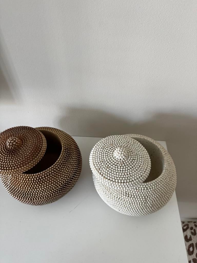 Decoratieve potten met deksel en bolletjes reliëf, Ophalen of Verzenden, Nieuw