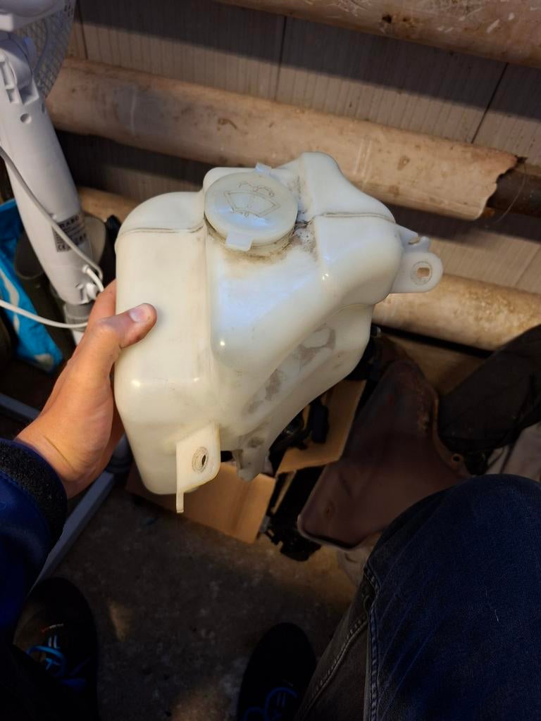 Ruitenwisservloeistof tank Mazda MX-5 NB, Ophalen of Verzenden, Mazda