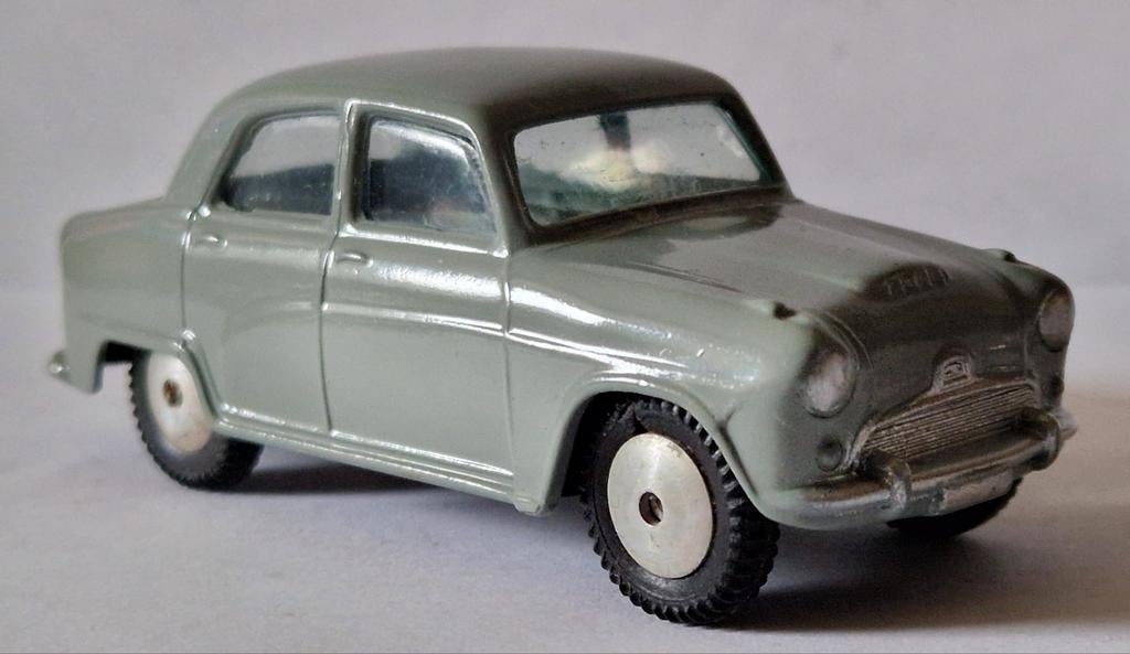Corgi Toys 201M Austin Cambridge, Verzenden, Zo goed als nieuw, Auto, Corgi