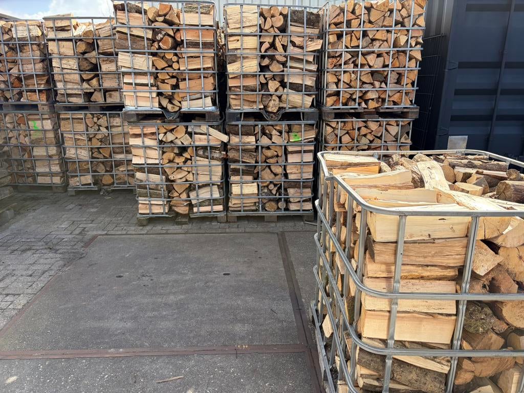 Haardhout strakgestapelt 1,2m3 ibc’s, Tuin en Terras, Haardhout, 6 m³ of meer, Ophalen