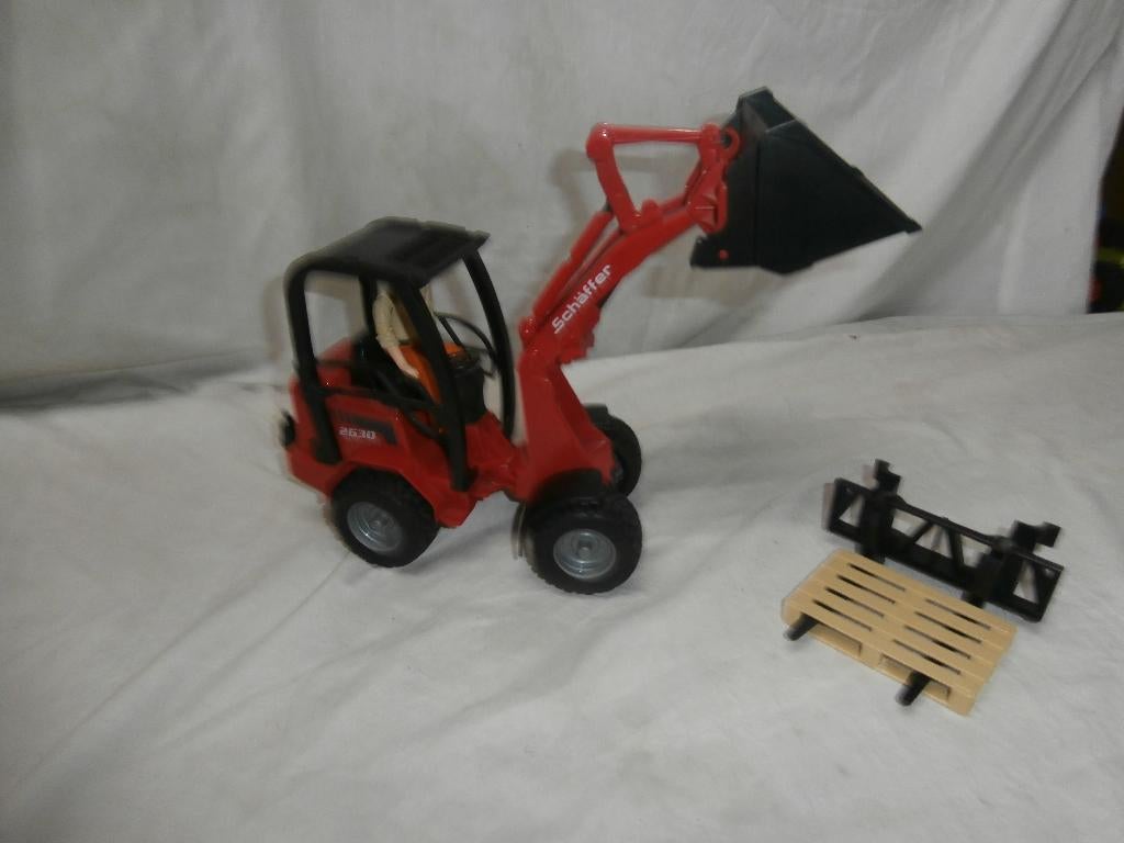 Bruder Schaffer 2630 Loader met accessoires, Ophalen, Zo goed als nieuw