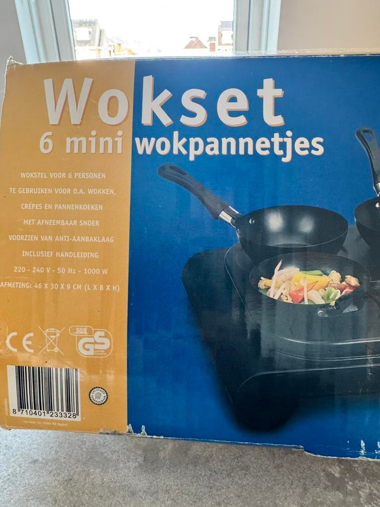 Wokset 6 pannetjes elektrisch compleet, Ophalen, Zo goed als nieuw, 4 t/m 7 personen