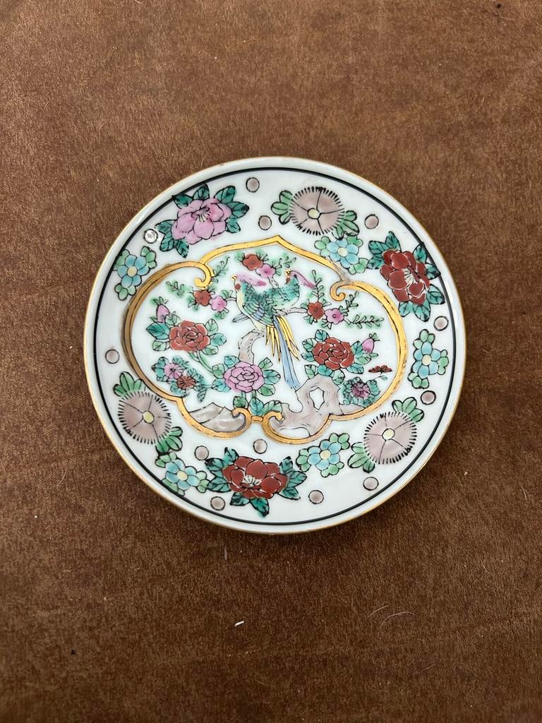 Chinees Famille Rose porseleinen bordje met vogel, Ophalen of Verzenden