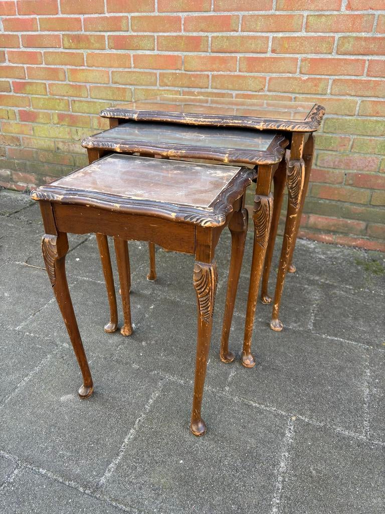 Vintage Queen Anne Stijl Walnoot Nesting Tables, Ophalen
