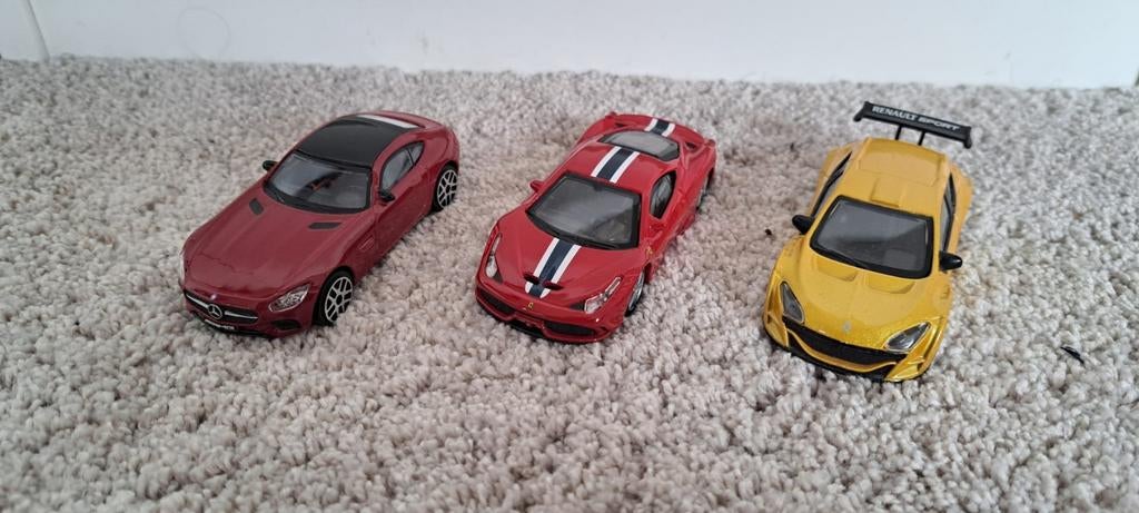 Drie modelautos 1:43 bburago, Ophalen of Verzenden, Gebruikt, Auto, Overige merken