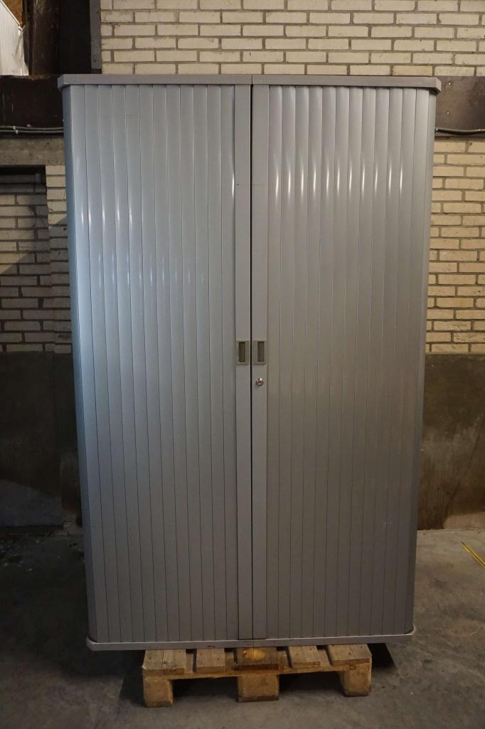 Gispen archiefkast roldeurkast kantoorkast gereedschapskast, Gebruikt, 100 tot 150 cm, Niet ingevuld, Meerdere deuren