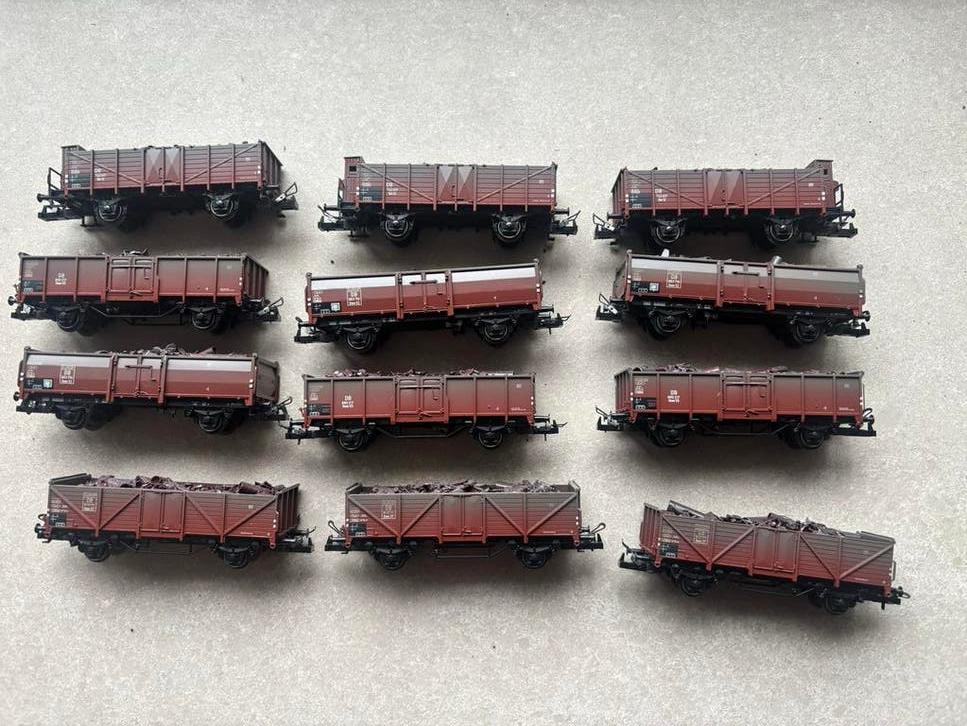 12 Fleischmann bakwagens met ijzererts vulling, Gebruikt, Gelijkstroom, Fleischmann, Wagon