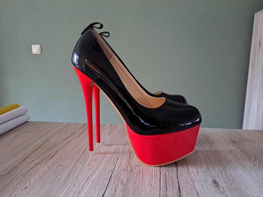 high heels, Zwart, Nieuw, Ophalen of Verzenden, Schoenen met hoge hakken