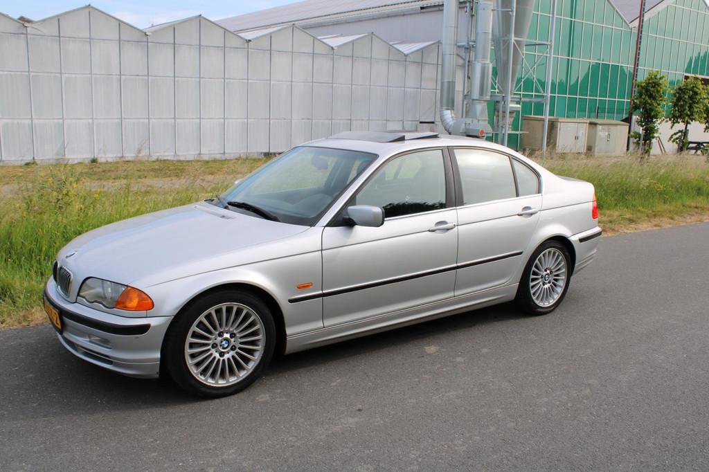 BMW 330I Automaat Youngtimer, Automaat, Gebruikt, Overige carrosserieën, Bedrijf