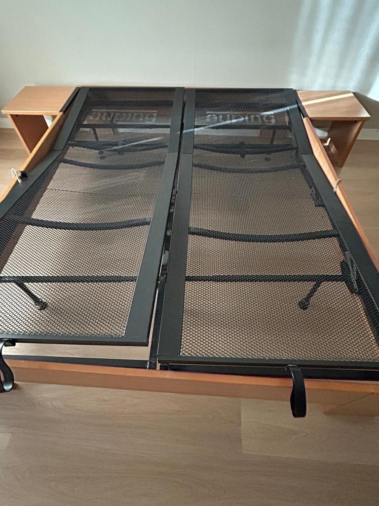 Auping bedframe 180x200 cm met verstelbare bedbodems, Ophalen, Bruin, Tweepersoons, 180 cm
