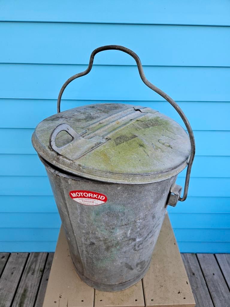 Oude zinken emmer / vuilnisbak met deksel, Ophalen of Verzenden